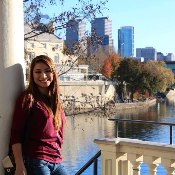 Meet your Posher, Sheyla - Picture 1 of 1